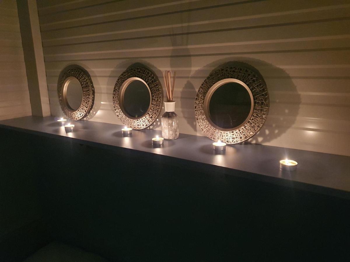 Roof Apartment Art-Pe トレビニェ エクステリア 写真